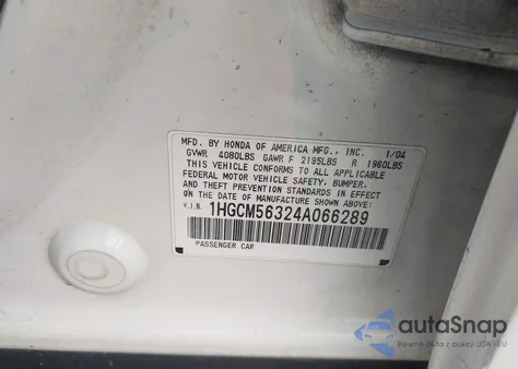 2004 Honda Accord 2.4 Lx z USA, uszkodzony, nr VIN 1HGCM56324A066289